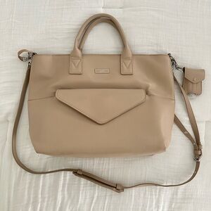 Jujube 24-7 Tote & Clutch‎